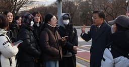 "잘 지내던 의원이 총구 반대편에... 얼굴을 쳐다볼 수 없었다"